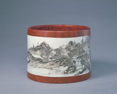 图片[1]-Wood grain ink color landscape painting pen holder-China Archive